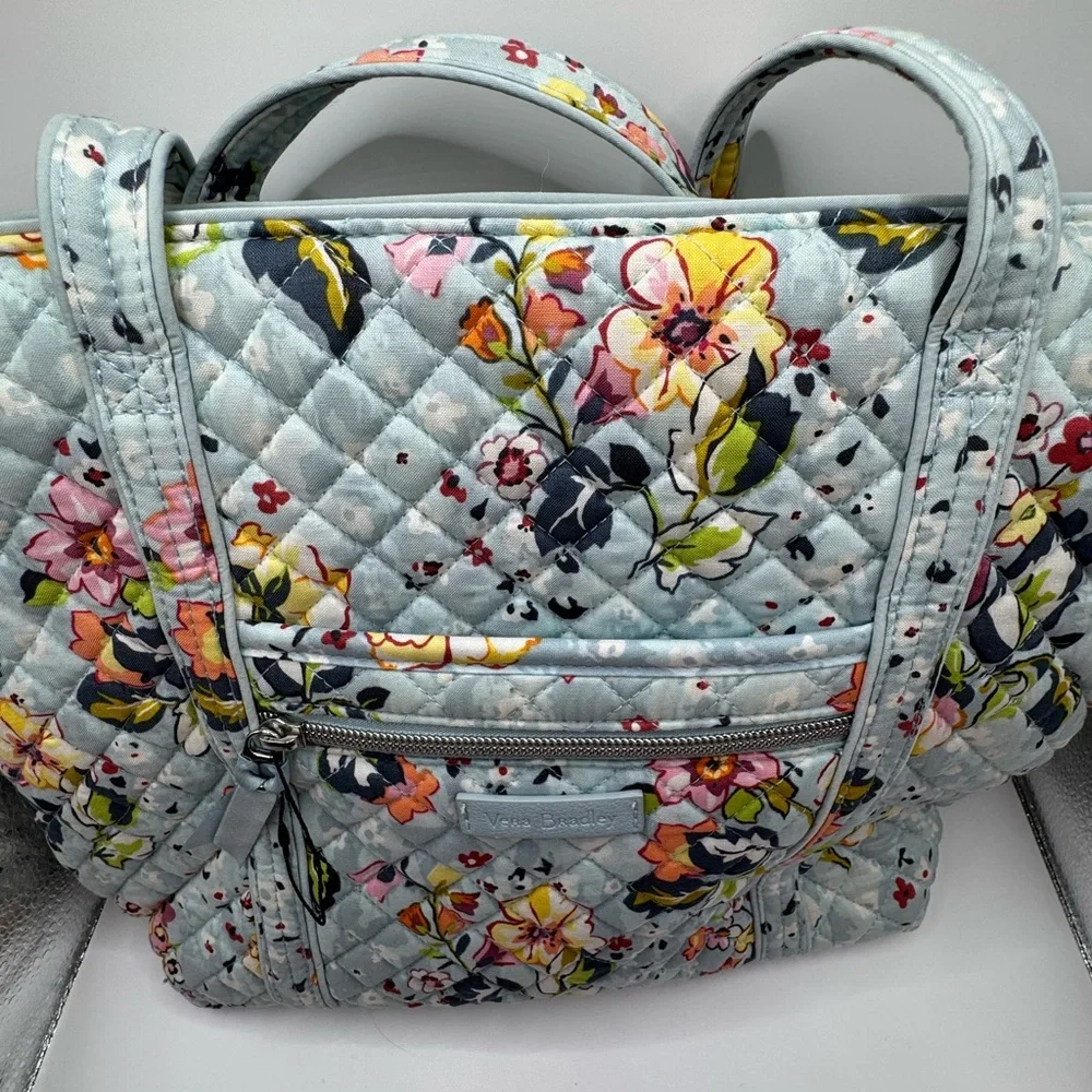 Vera Bradley Blue Tote Bag with Structured Design and Playful Aesthetic - Picture 3 of 10